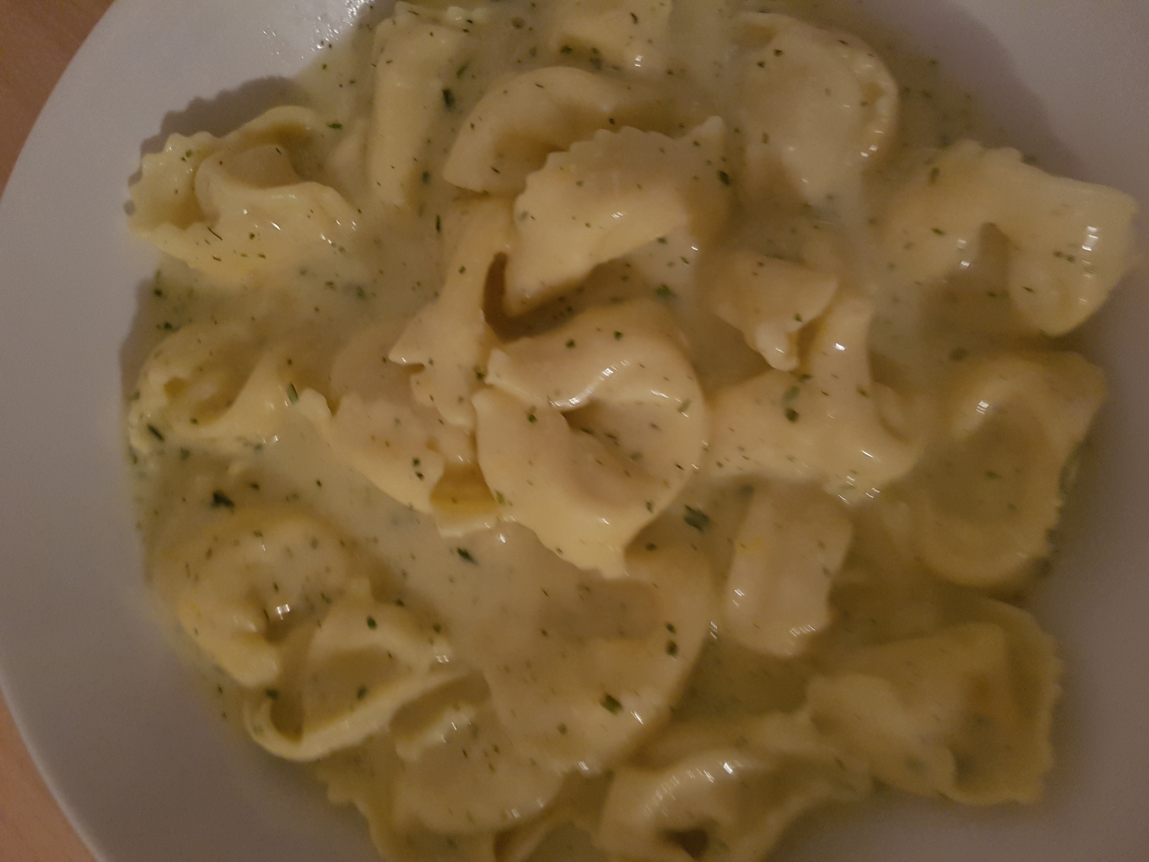 Tortellini in Käse-Sahne Soße – Barilla Frische Pasta - kjero.com